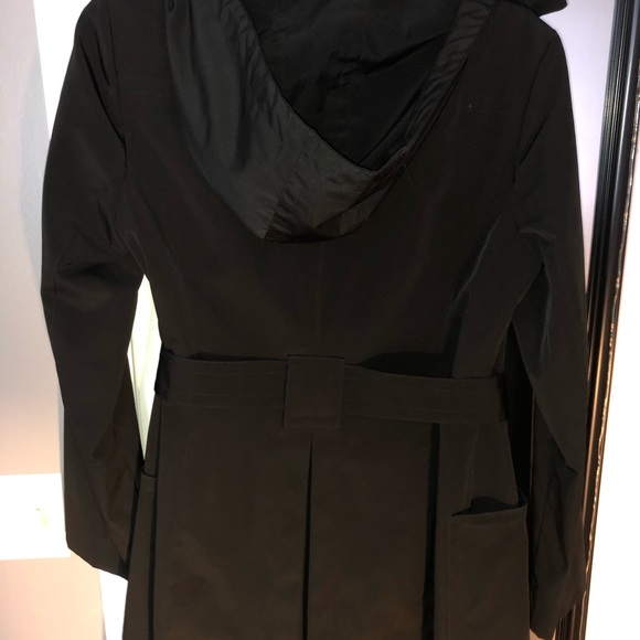 London Fog trench coat - Picture 4 of 4